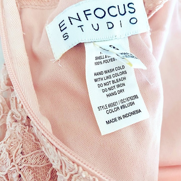 💕Beautiful Blush Pink Lace Midi Dress SZ M (8) - Picture 12 of 13